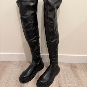 Elegant Black Over-the-Knee Women's Boots